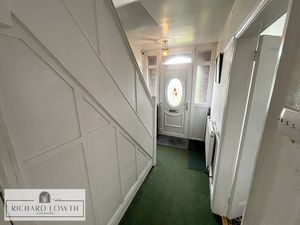 Entrance Hallway- click for photo gallery